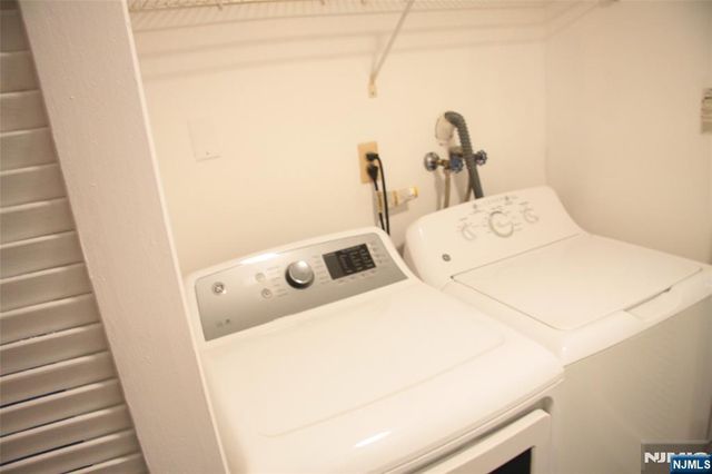 3801 Mark Twain Way, Mahwah, NJ 07430