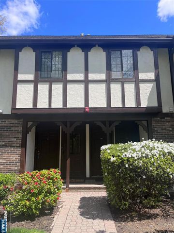 3801 Mark Twain Way, Mahwah, NJ 07430