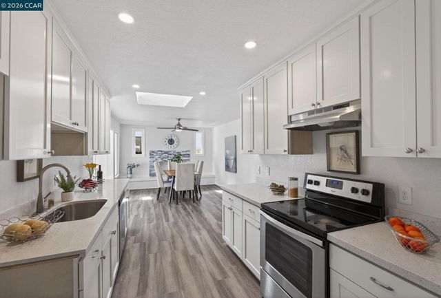 1241 Raymond Dr, Pacheco, CA 94553