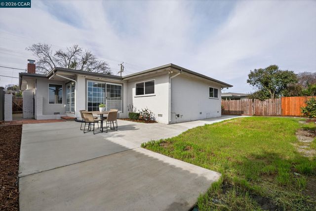 1241 Raymond Dr, Pacheco, CA 94553
