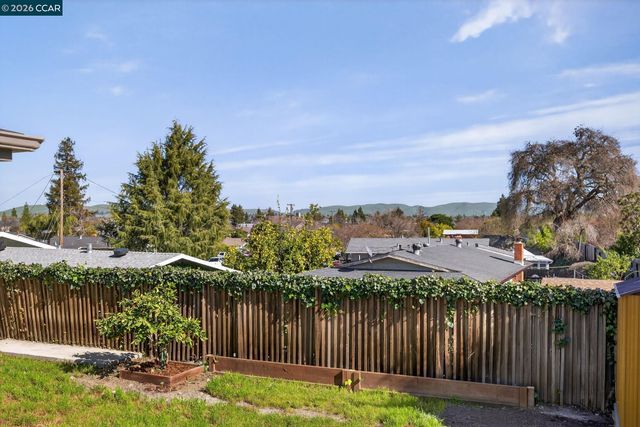 1241 Raymond Dr, Pacheco, CA 94553