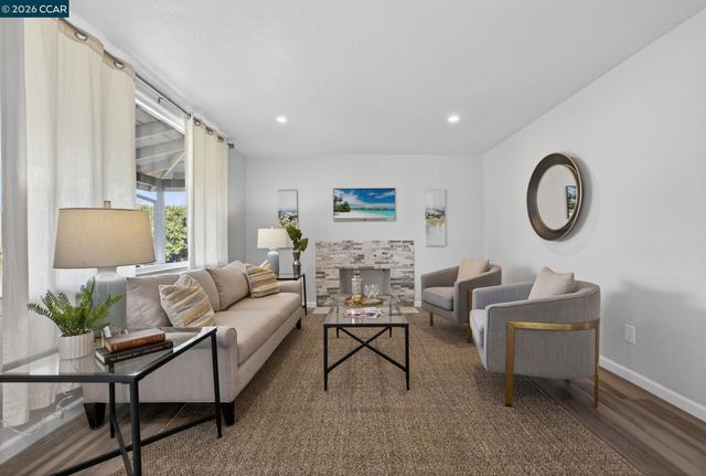 1241 Raymond Dr, Pacheco, CA 94553