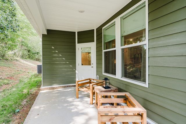 9016 Gant Dr, White House, TN 37188