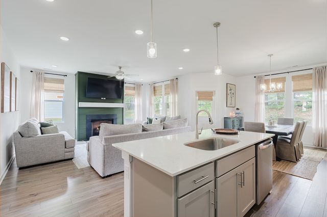 9016 Gant Dr, White House, TN 37188
