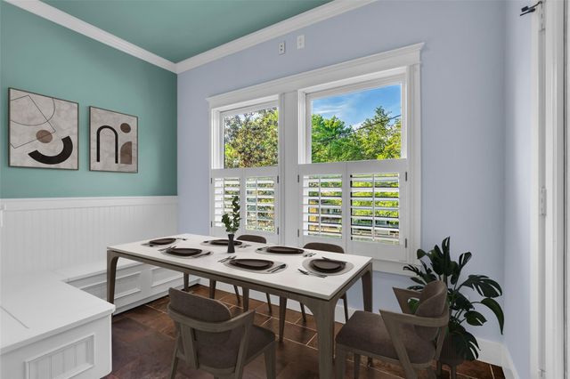 236 E Woodland Street, Houston, TX 77009