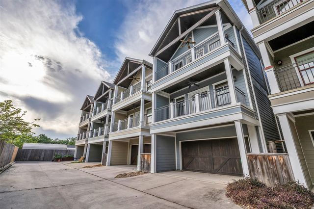 236 E Woodland Street, Houston, TX 77009