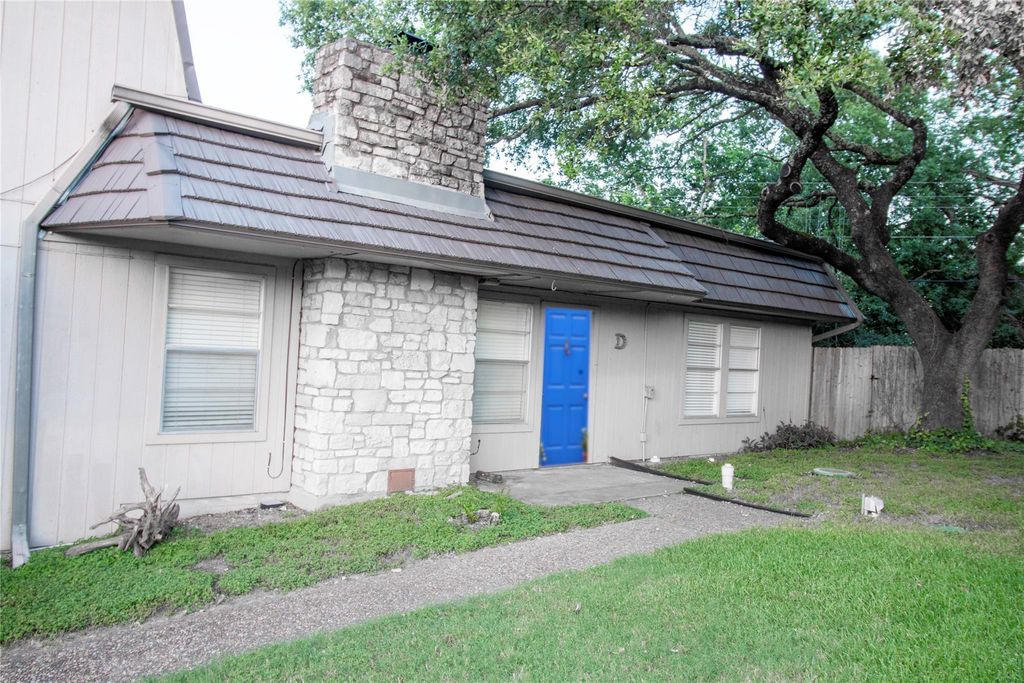 709 Castle Ridge RD D, Austin, TX 78746