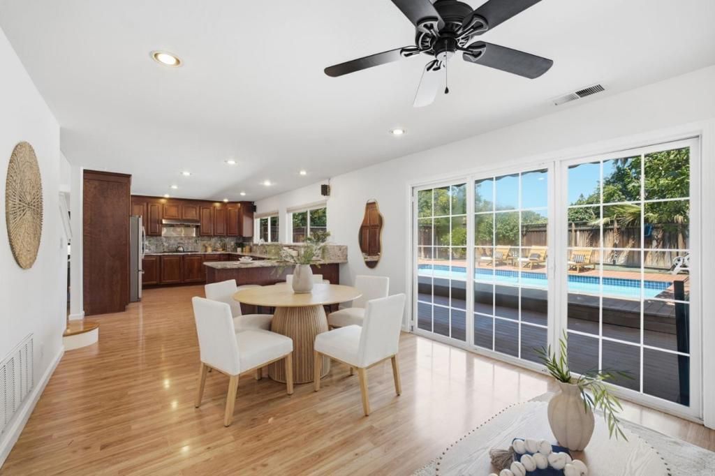 Image 12 of property listing at 6052 Ashburton Drive, San Jose, CA 95123