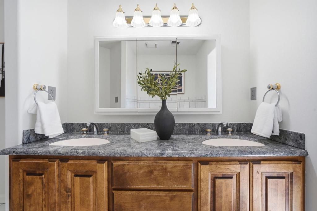 Image 20 of property listing at 6052 Ashburton Drive, San Jose, CA 95123