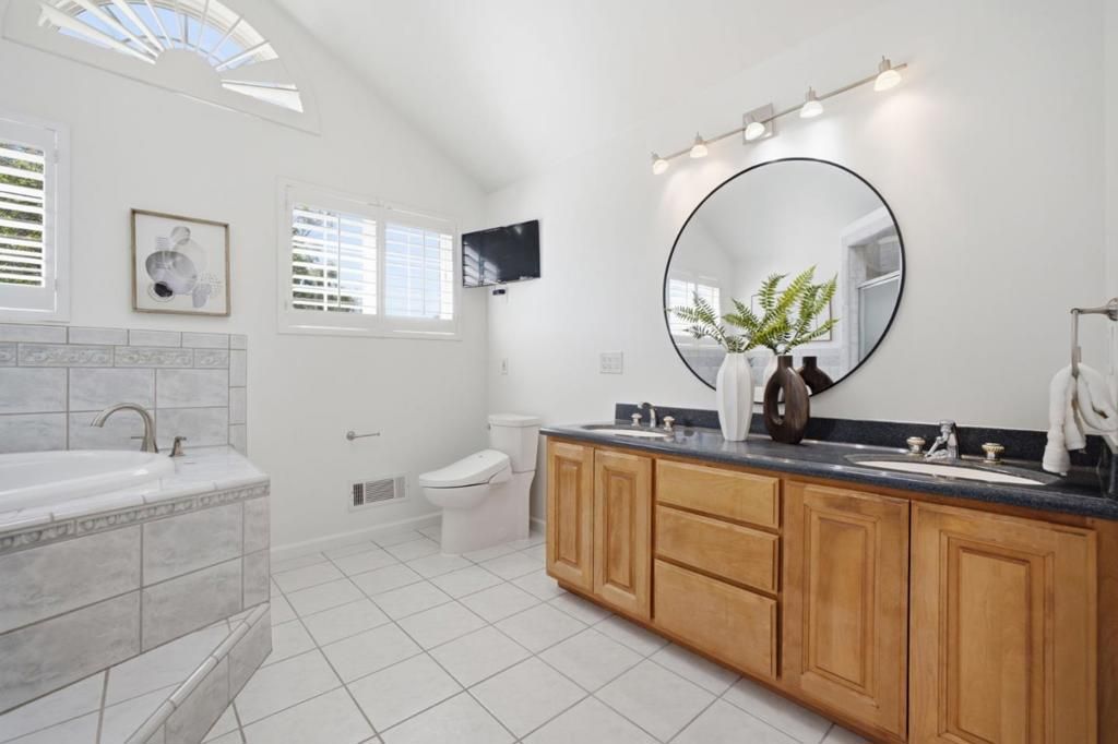 Image 28 of property listing at 6052 Ashburton Drive, San Jose, CA 95123