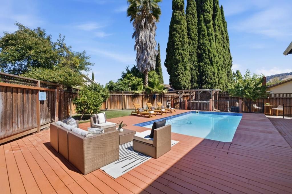 Image 32 of property listing at 6052 Ashburton Drive, San Jose, CA 95123