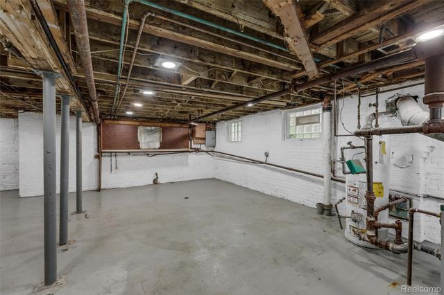 121 Colorado Street, Highland Park, MI 48203