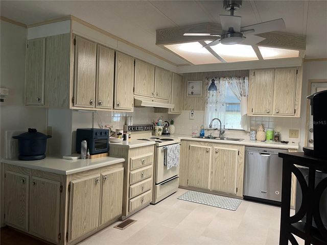 1610 REYNOLDS RD. 108, Lakeland, FL 33801