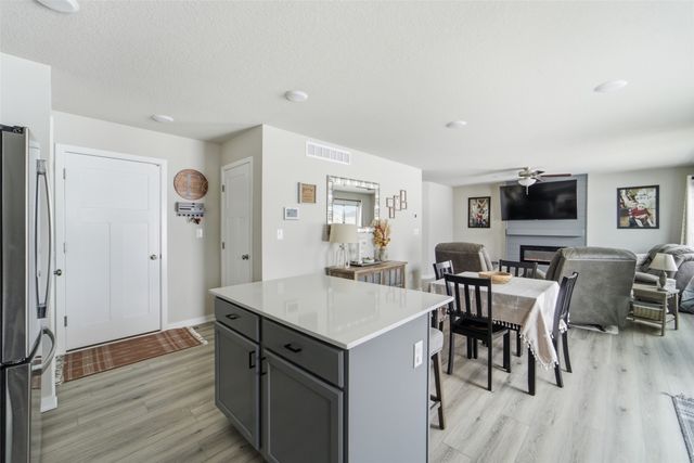 2202 26th Avenue SW, Altoona, IA 50009