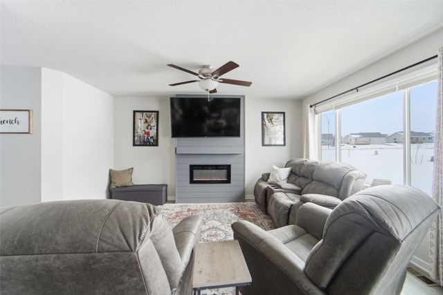 2202 26th Avenue SW, Altoona, IA 50009