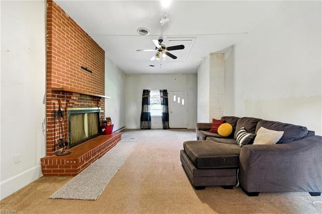 73 Cline DR, Hampton, VA 23666