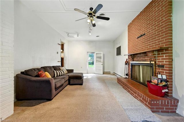 73 Cline DR, Hampton, VA 23666