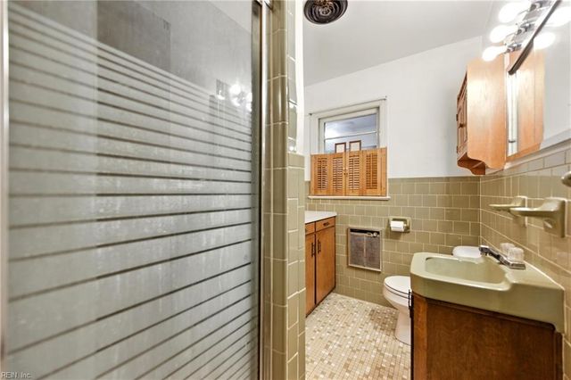 73 Cline DR, Hampton, VA 23666