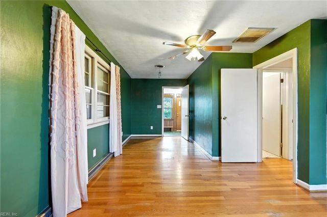 73 Cline DR, Hampton, VA 23666