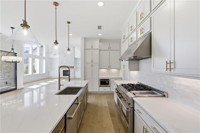 4300 HAWTHORN Circle, Alpharetta, GA 30022