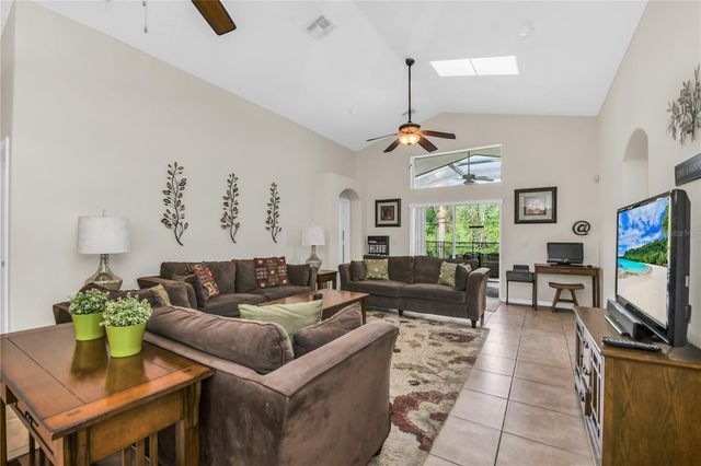 2551 ONEIDA LOOP, Kissimmee, FL 34747