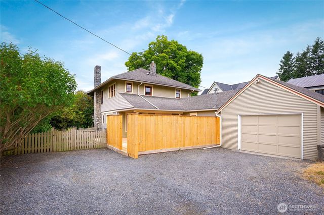 307 AVENUE C, Snohomish, WA 98290