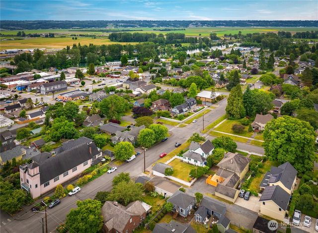 307 AVENUE C, Snohomish, WA 98290