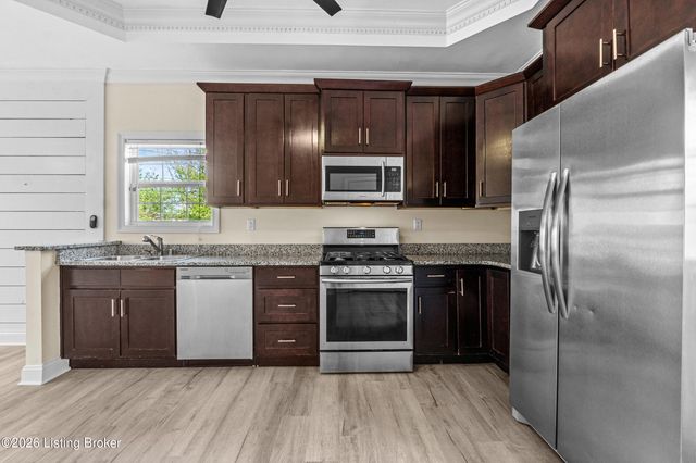 3231 Elane Dr, Louisville, KY 40216