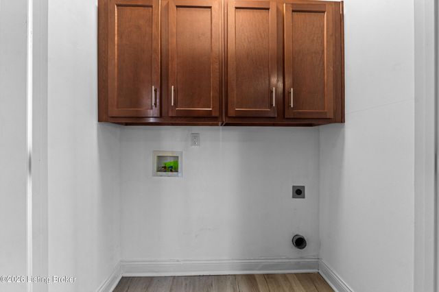 3231 Elane Dr, Louisville, KY 40216