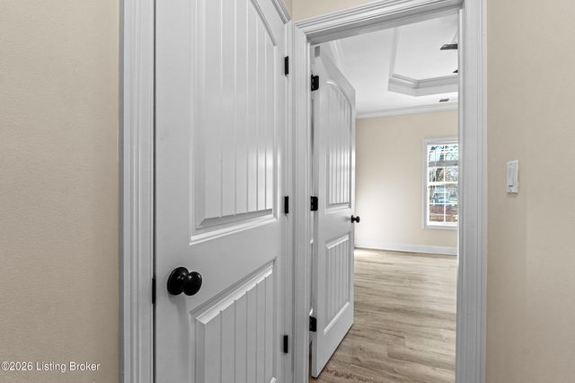 3231 Elane Dr, Louisville, KY 40216