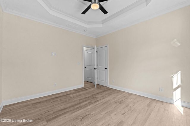 3231 Elane Dr, Louisville, KY 40216