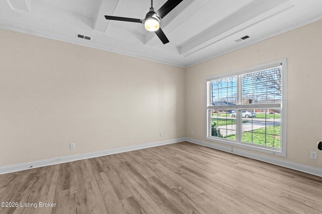 3231 Elane Dr, Louisville, KY 40216