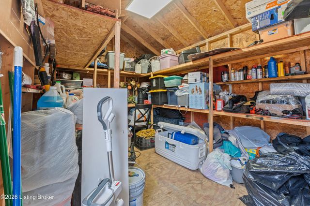 3231 Elane Dr, Louisville, KY 40216