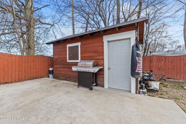 3231 Elane Dr, Louisville, KY 40216