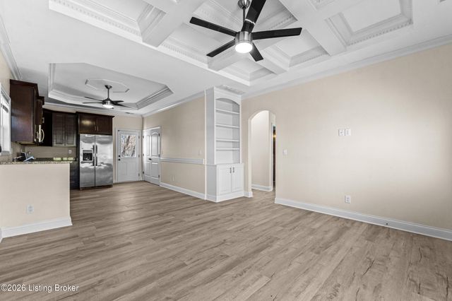 3231 Elane Dr, Louisville, KY 40216