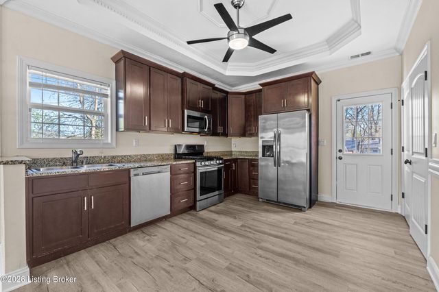 3231 Elane Dr, Louisville, KY 40216