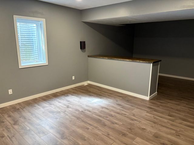 1873 Eldridge Avenue W, Roseville, MN 55113