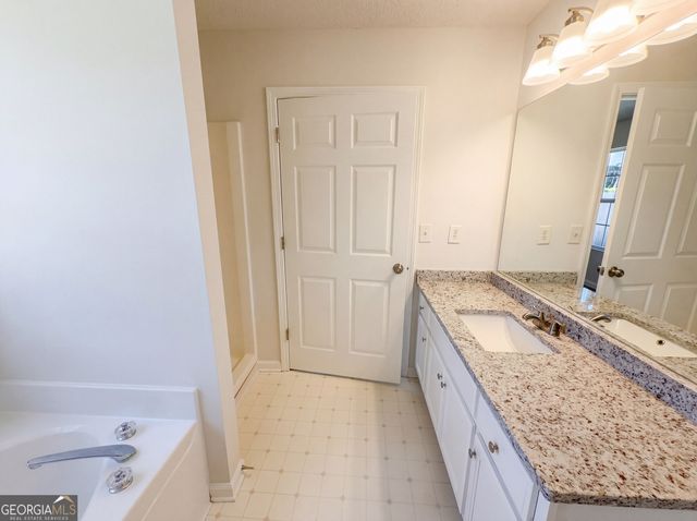 124 Amelia Garden Way, Lawrenceville, GA 30045