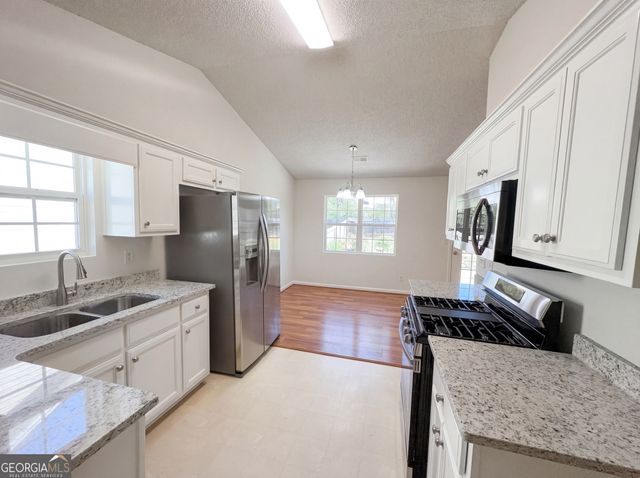 124 Amelia Garden Way, Lawrenceville, GA 30045