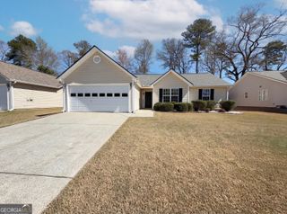 124 Amelia Garden Way, Lawrenceville, GA 30045