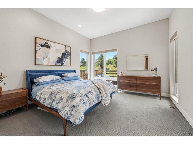 6106 W Keene Ave, Lakewood, CO 80235