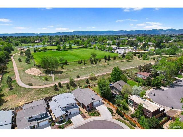6106 W Keene Ave, Lakewood, CO 80235