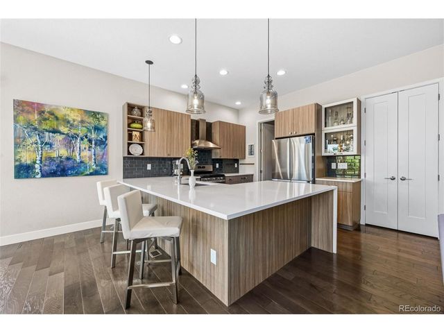 6106 W Keene Ave, Lakewood, CO 80235