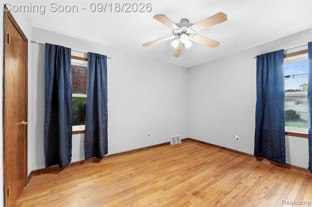 1790 Riverbank Street, Lincoln Park, MI 48146