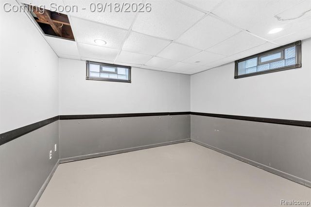 1790 Riverbank Street, Lincoln Park, MI 48146