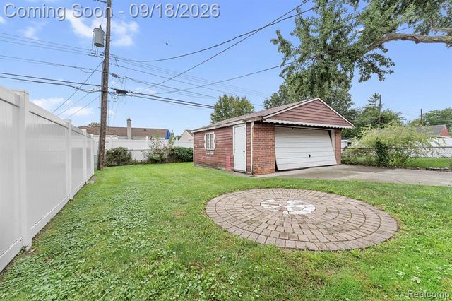 1790 Riverbank Street, Lincoln Park, MI 48146
