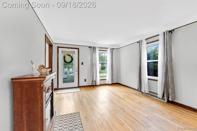 1790 Riverbank Street, Lincoln Park, MI 48146