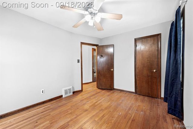 1790 Riverbank Street, Lincoln Park, MI 48146