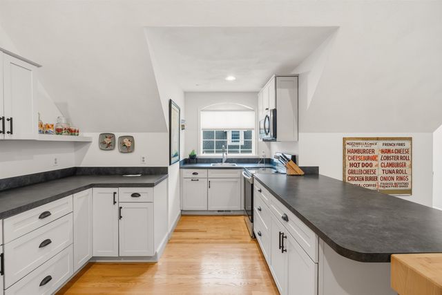 117 Castle Hill Road, Windham, NH 03087