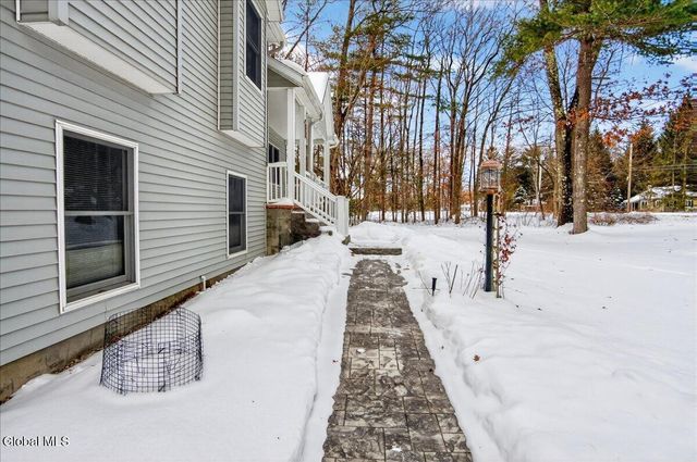 18 State Route 9P, Malta, NY 12020